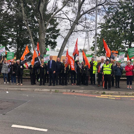 Sefton Central MP calls on ASDA to have a change of heart over new contract