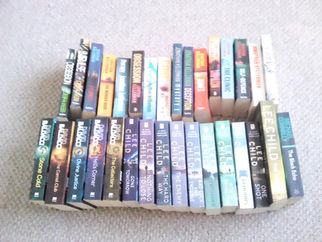 Paperbacks - 32 Crime/Thriller - for sale - £10