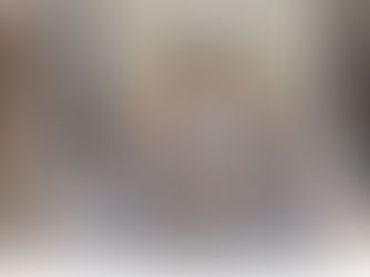 Kitchen Extending Table and 6 Chairs from Oakland Furniture, Golf Bag and Golf Travel Case