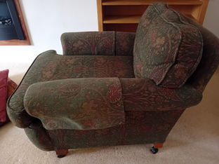 FREE Three-Piece-Suite, pick up Formby