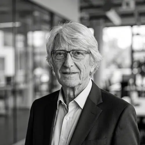Portrait of Larry Leifer
