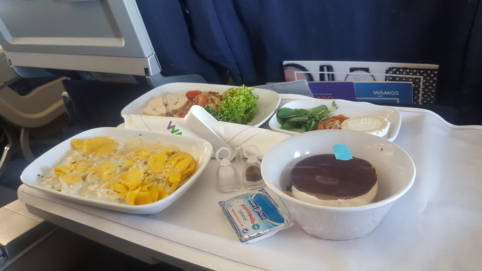 WAMOS AIR - COMIDA IDA 01-min.jpg