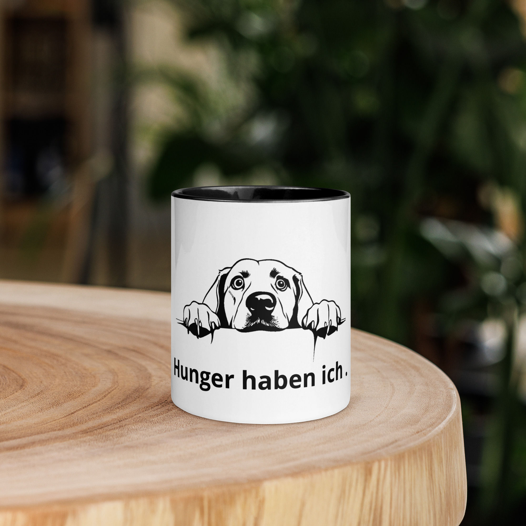 Hunder haben ich printed on a white mug with black interior. Tasse mit farbiger Innenseite.
