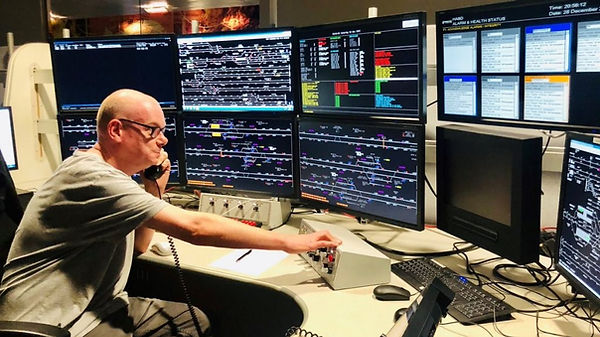 signaller-west-of-scotland-signalling-centre-1024x576.jpg