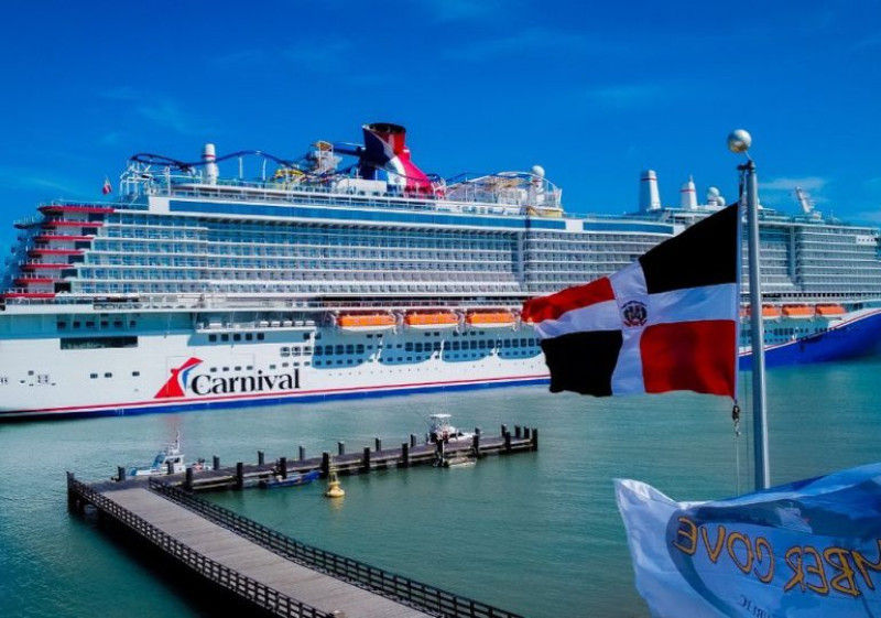 El director ejecutivo de la Autoridad Portuaria Dominicana (Apordom), Jean Luis Rodríguez, afirmó que la República Dominicana está de moda, gracias al extraordinario avance logrado en los últimos años en materia de cruceros.