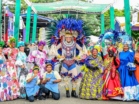 Carnaval de Santiago inicia con un derroche de colorido y lleno de innovaciones