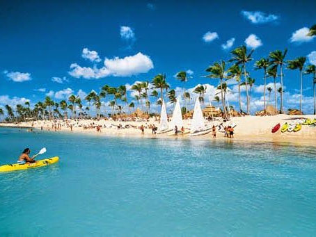 Turismo francés aporta US$161 millones al año a RD