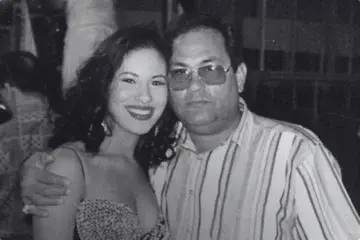 Su hijo, el artista A.B. Quintanilla III, dio a conocer este sábado la noticia que tomó por sorpresa a la industria del entretenimiento: "Es con un corazón pesado para hacerles saber que mi padre falleció hoy…".