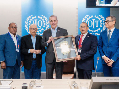 Abinader recibe reconocimiento en acto de la OIT en Ginebra, Suiza