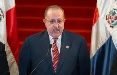 El ministro de Hacienda y Economía, Magín Díaz, calificó la noche de este jueves como grave la actual situación del mercado petrolero internacional, en el contexto de la guerra en Medio Oriente, advirtiendo que se trata de una crisis grave con impacto directo sobre la economía dominicana.