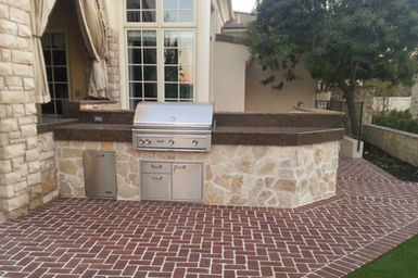 Scottsdale outdoor kitchen with custom features.