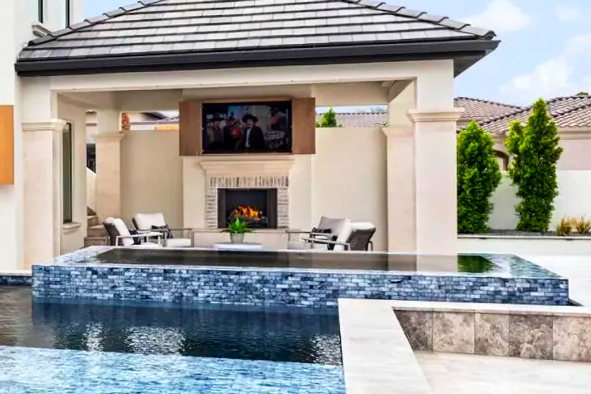 Integrating Custom Spas into Landscape Design: A Professional's Guide