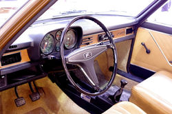 audi 100 c1 interior.jpg