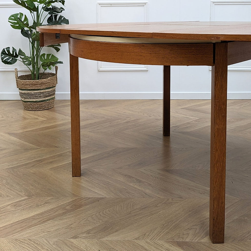 Miniature : Table scandinave 70s