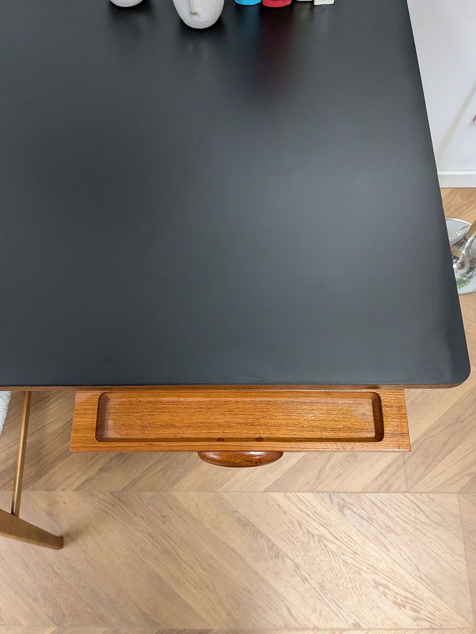 Thumbnail: Vintage desk
