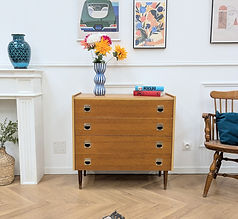 Commode vintage française années 60/70, 4 tiroirs, pieds fuseaux