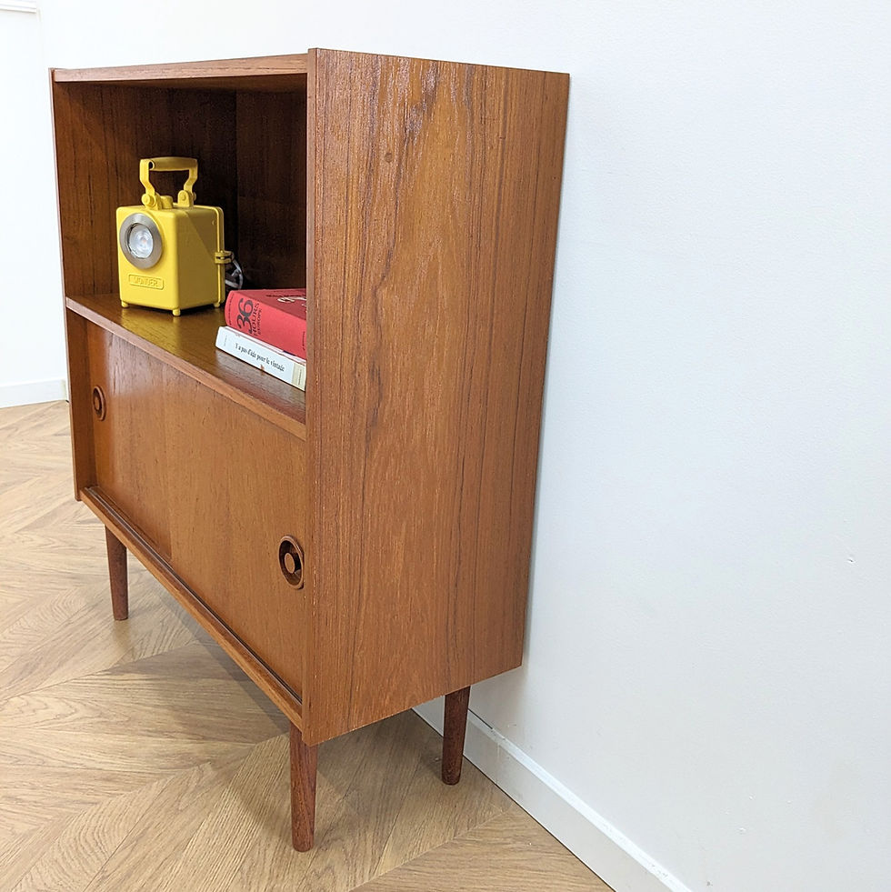 Miniature : Bibliothèque pieds compas