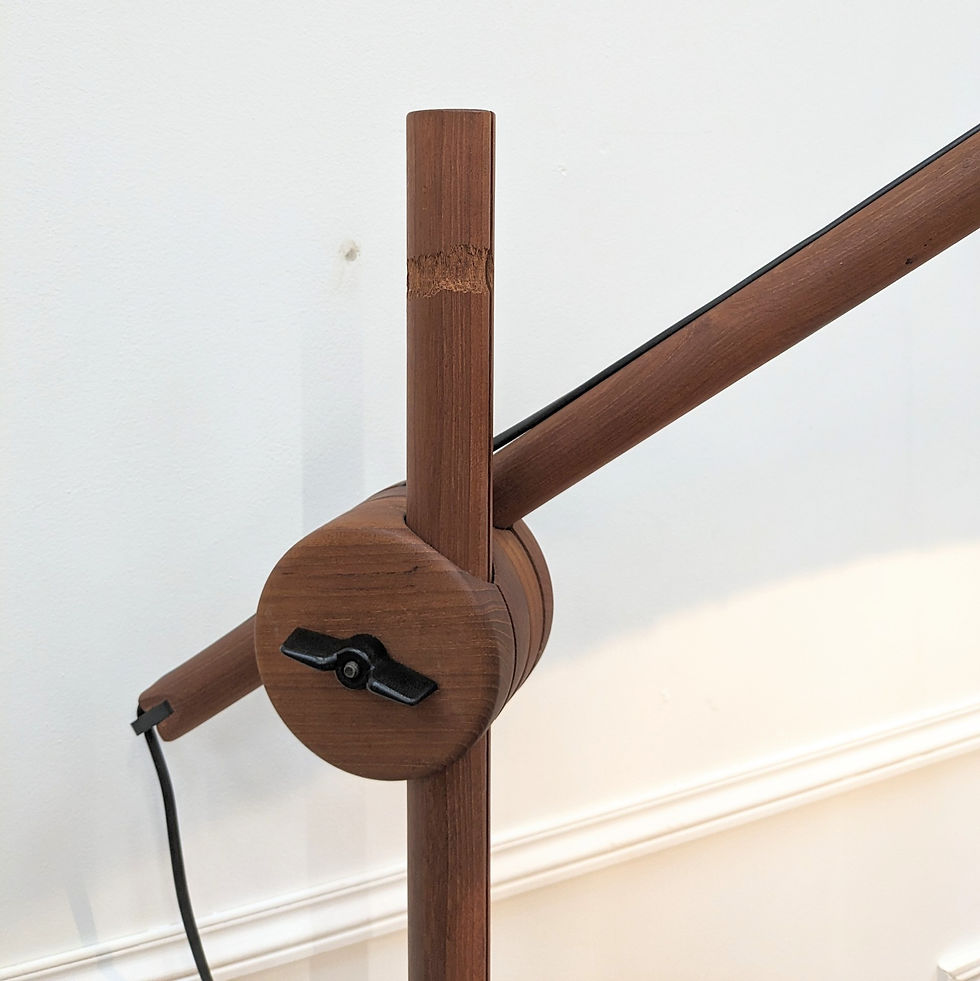 Miniature : Lampe à poser en teck abat-jour en tissu