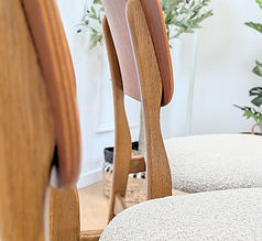 Lot 2 Chaises Scandinaves Teck & Crème