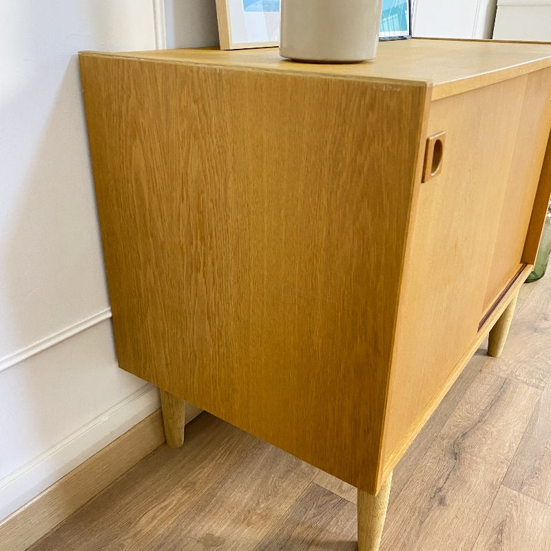 Miniature : gauche du buffet ou enfilade scandinave vintage en chêne