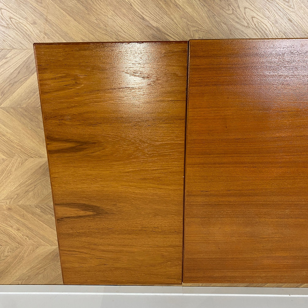 Miniature : Table minimaliste scandinave