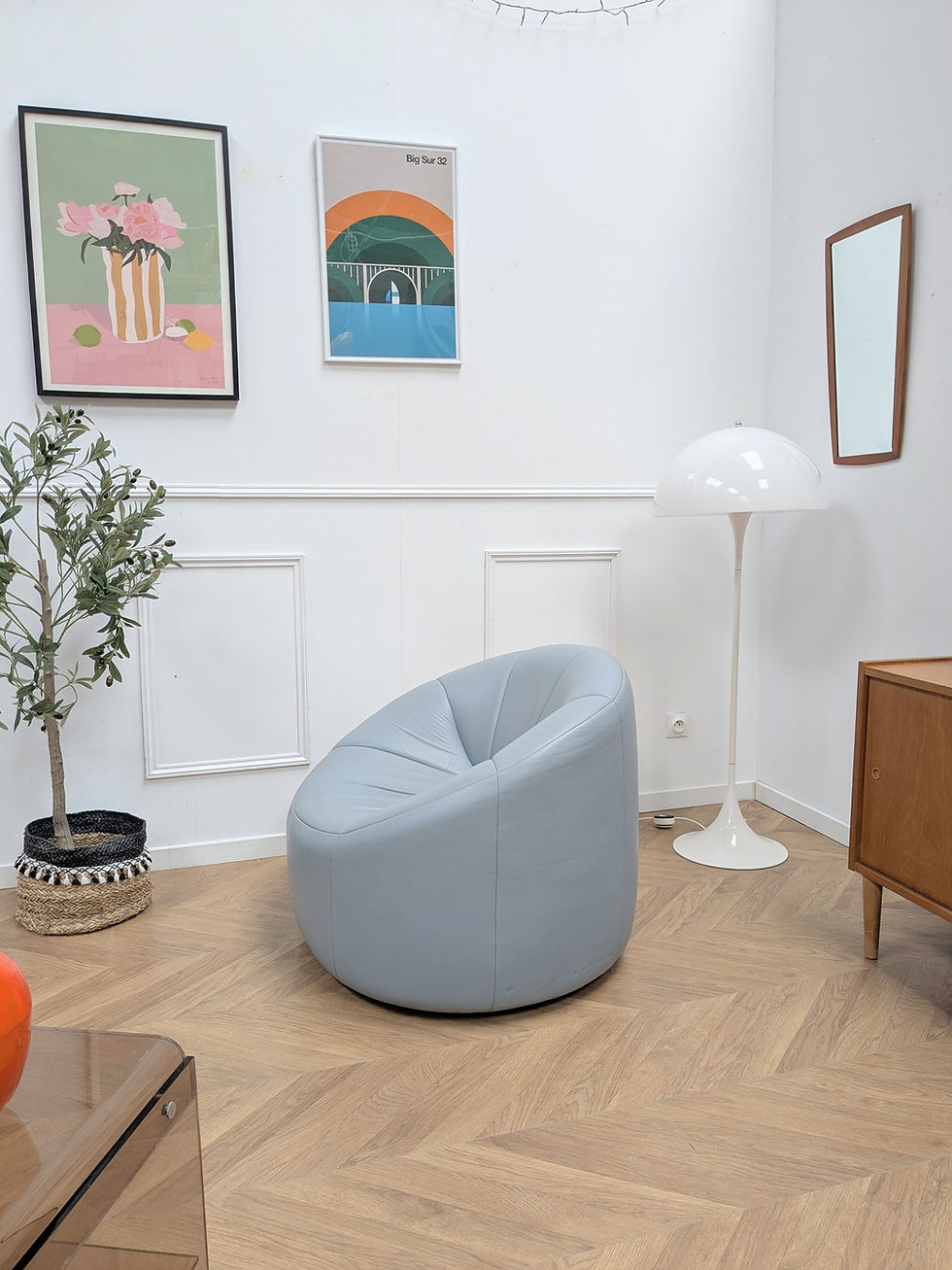 Fauteuil Pumpkin bleu ciel vu de côté
