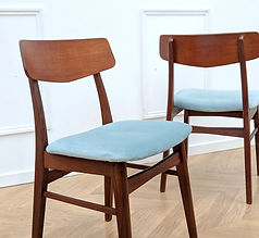 4 Anciennes chaises en teck