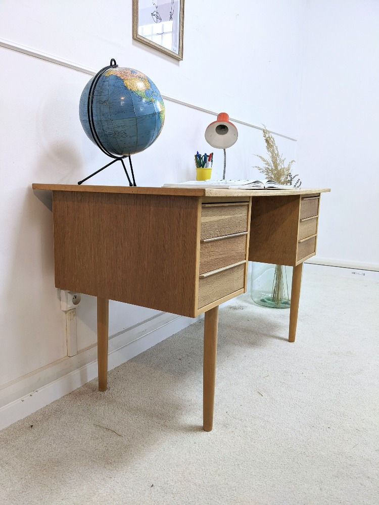 Miniature : Meuble bureau vintage scandinave pieds fuseau années 60