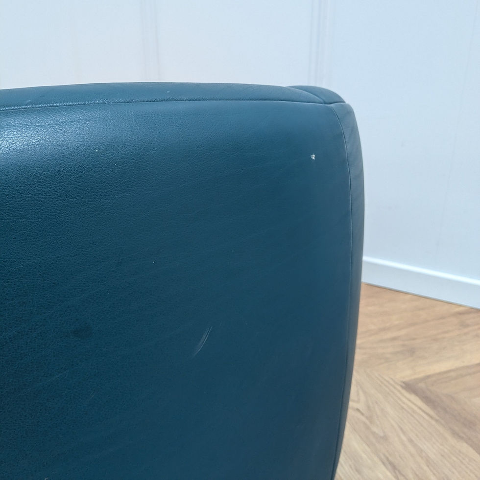 Miniature : Canapé design vintage en cuir bleu