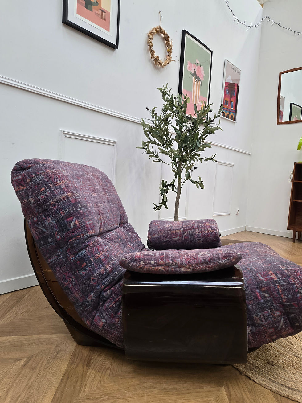 Thumbnail: Fauteuil marsala design années 80