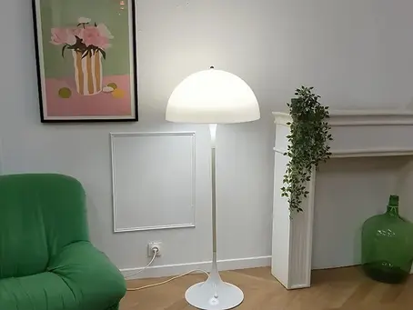 Comment le Lampadaire Panthella est-il Devenu une Icône du Design ?