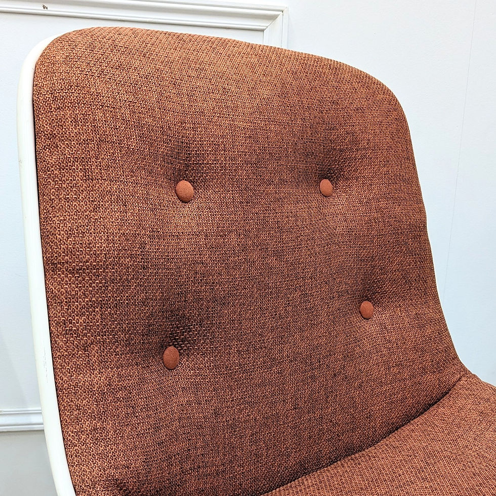 Miniature : Fauteuil orange Modèle 451 par Starfor