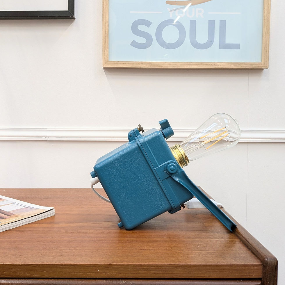 Thumbnail: Lampe Wonder restaurée par Les Belles Vies