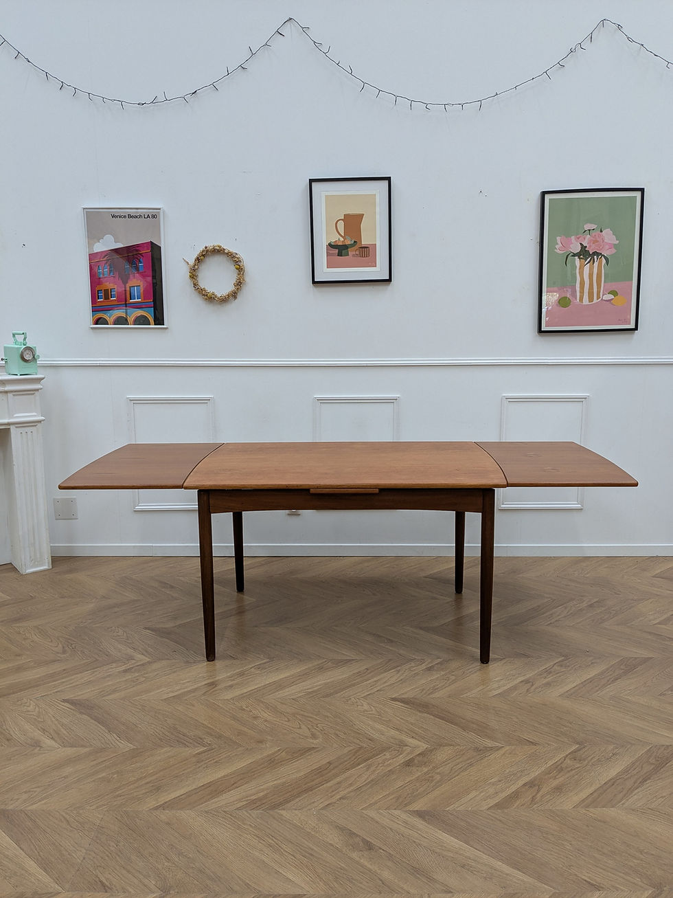 Miniature : Table scandinave ancienne en teck