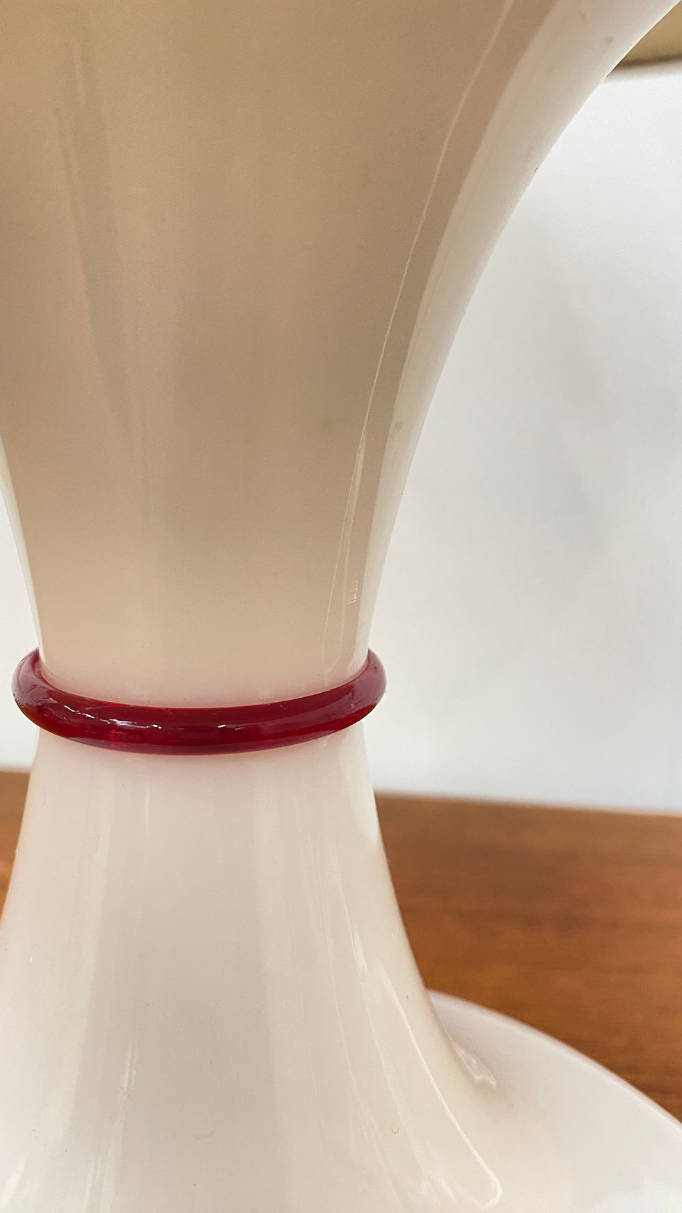 Miniature : Lampe à poser en plexiglass