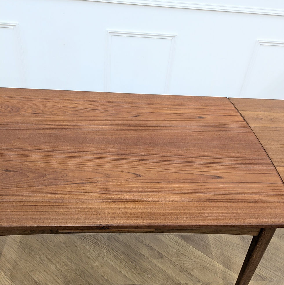 Miniature : Table à manger scandinave avec rallonges