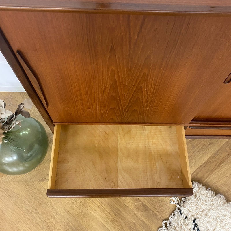 Thumbnail: Grand buffet scandinave en teck