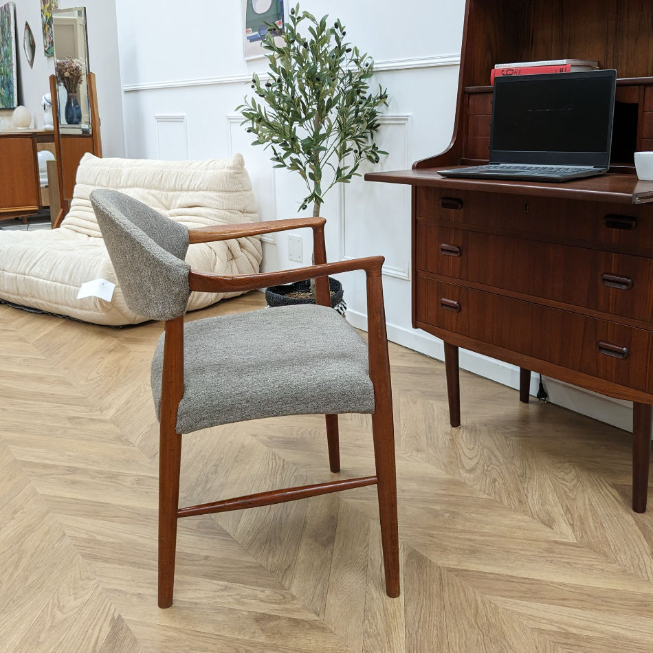 Miniature : Fauteuil scandinave mid-century gris