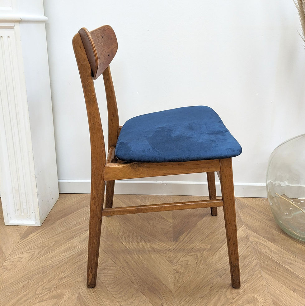 Thumbnail: Teak chair