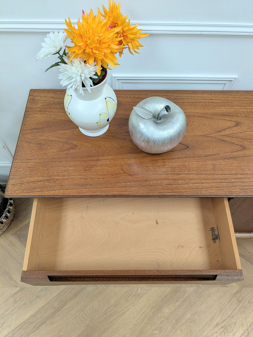 Miniature : Enfilade vintage scandinave - Teck danois années 60 avec un tiroir ouvert