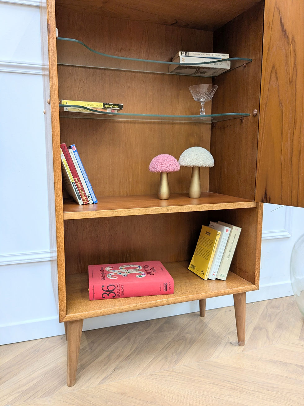 Miniature : buffet bar en teck dans un salon