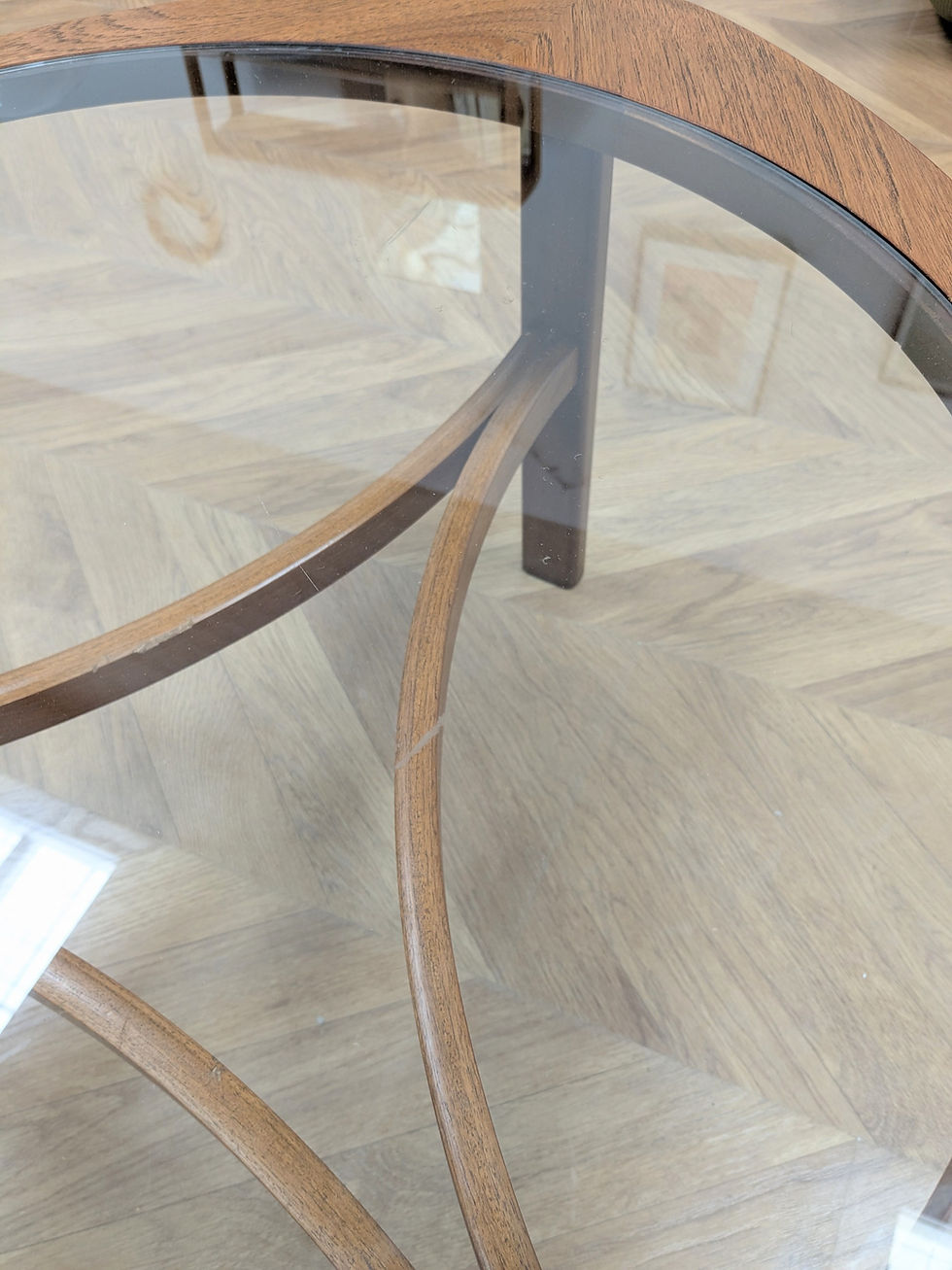 Thumbnail: Table basse Nathan plateau en verre fumé