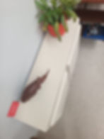 Petit buffet couleur crème