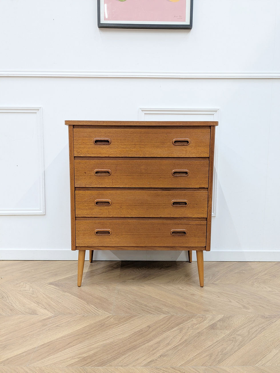 Miniature : Commode vintage scandinave