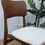 Miniature : chaises vintage en teck assise blanche