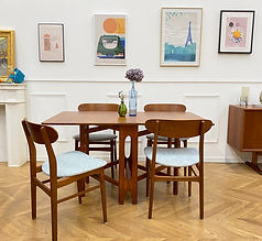 Suite de 4 chaises vintage des années 60