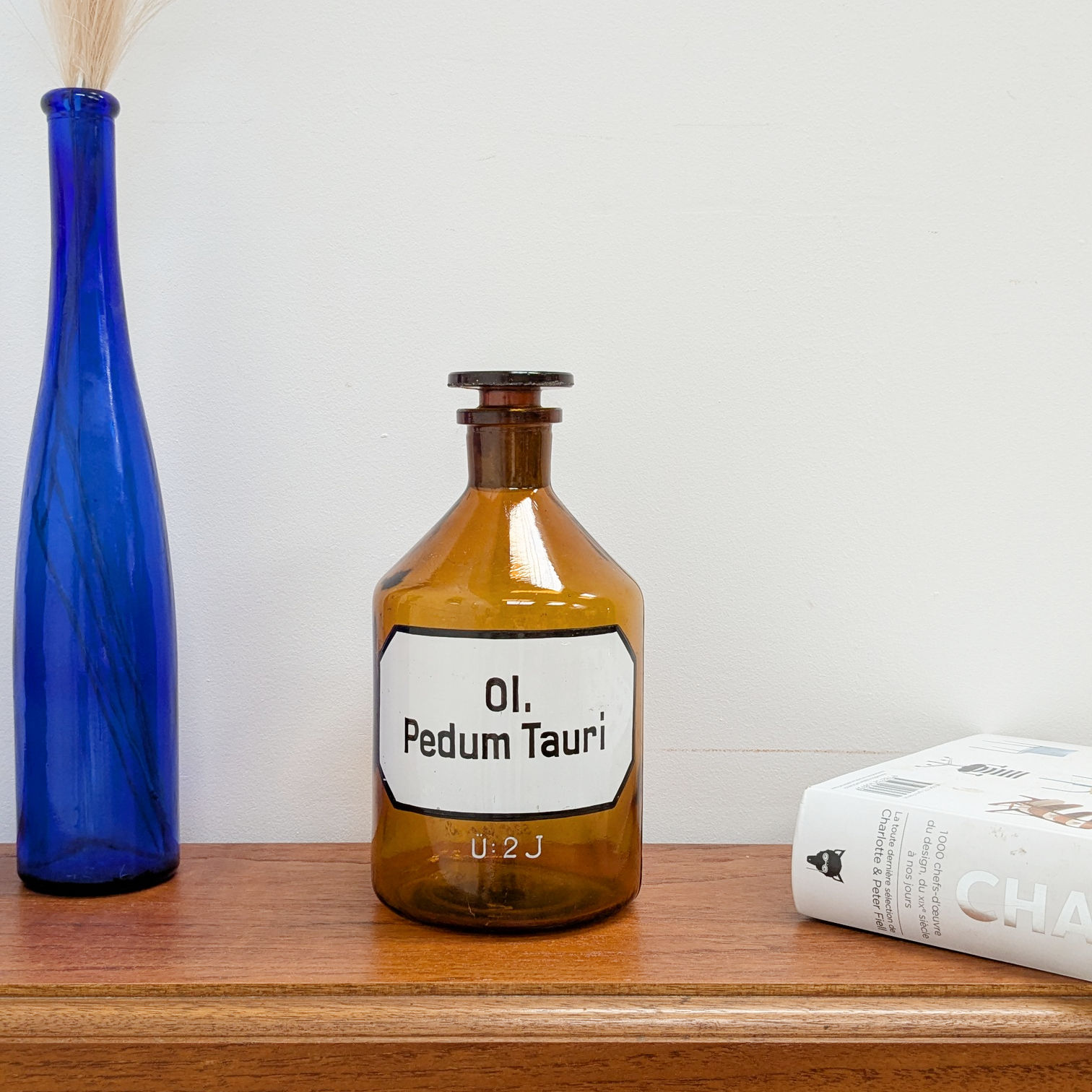 Flacon d'apoticaire OI Pedum Tauri