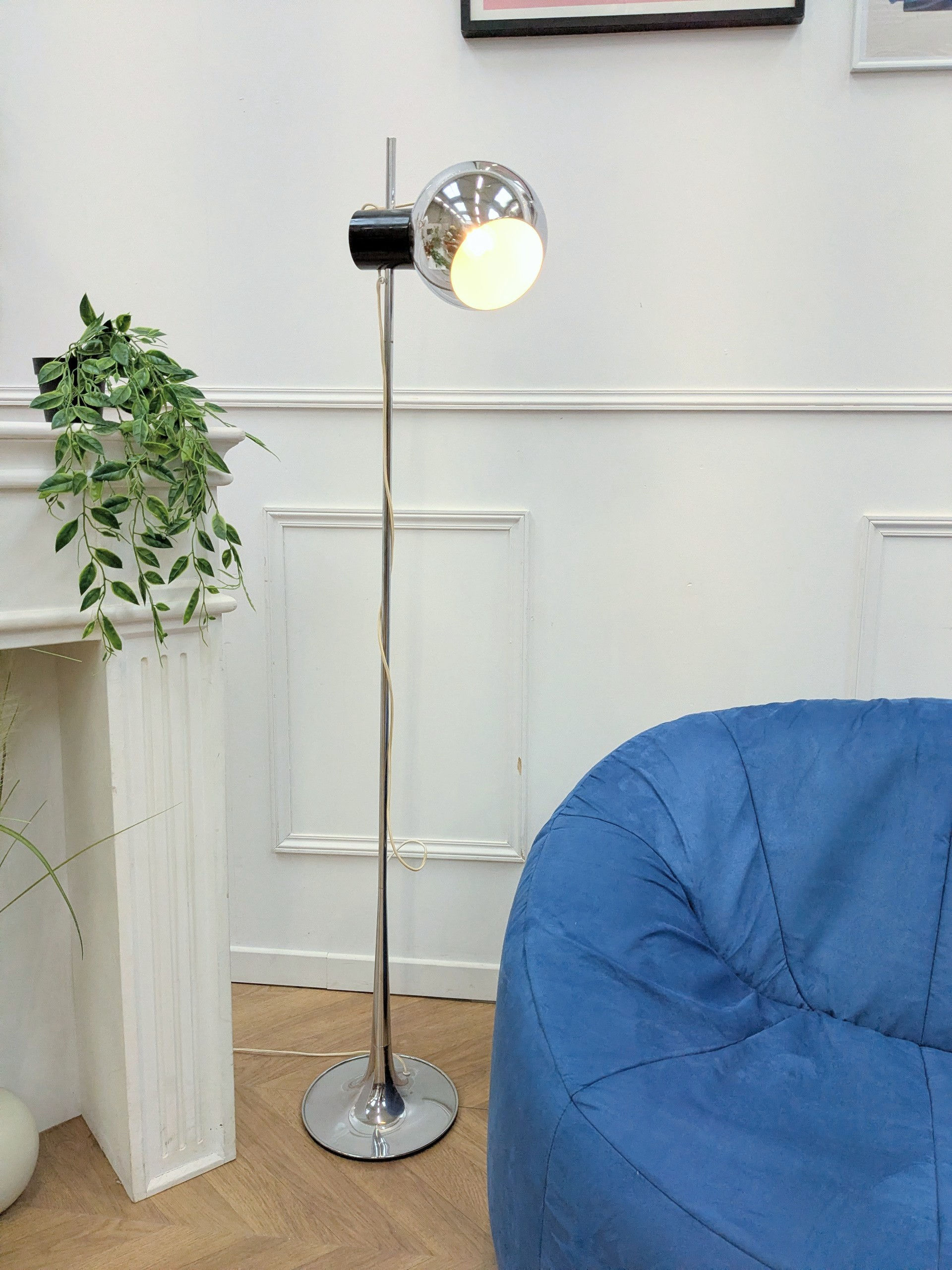 Vintage Italian floor lamp by Goffredo Reggiani