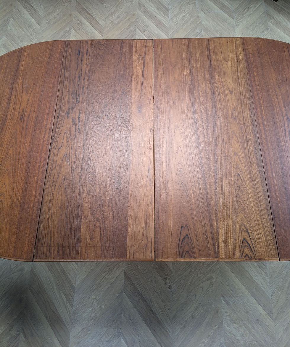 Miniature : Table ronde scandinave en bois