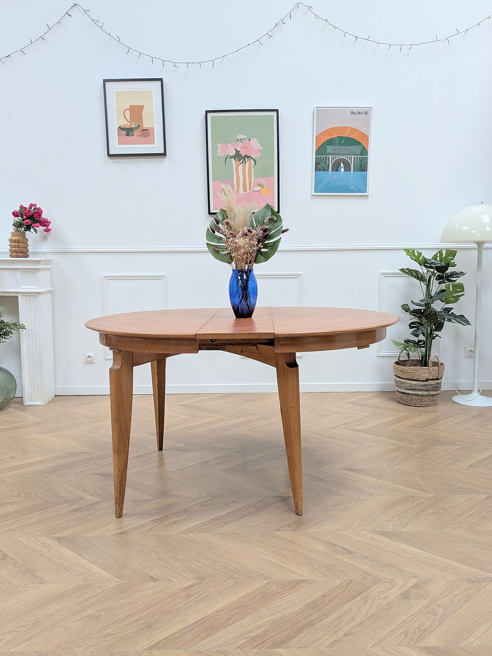 Thumbnail: Table à manger ronde extensible chêne vintage